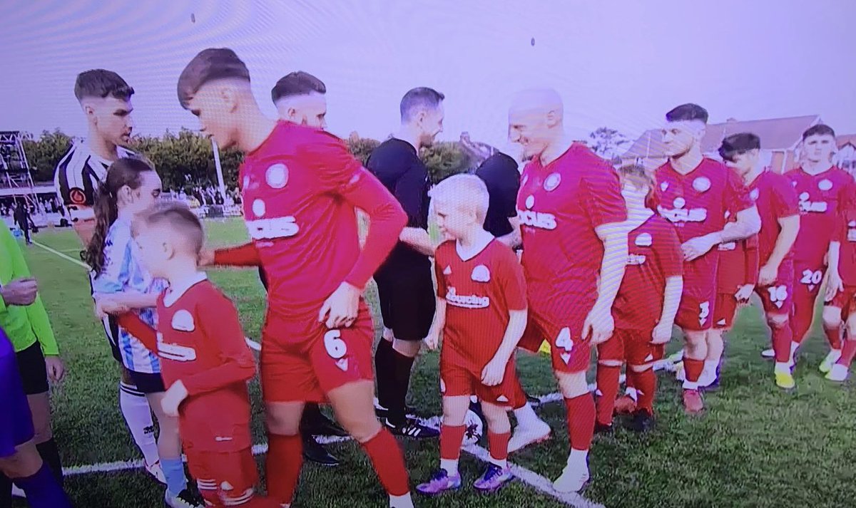 djhallworthing's tweet photo. Not just satisfied with a 🎩 earlier in the day ⚽️⚽️⚽️ it was amazing to see Ralph walk out with @WorthingDynamos players for @WorthingFC game vs. @BathCity_FC on @footballontnt 📺 loved how Kane Wills was with him 👏 big thanks to @GeorgeDowell, Aarran, Kev &amp; Alan  🤩 #number40 https://t.co/oNYXixxXjz