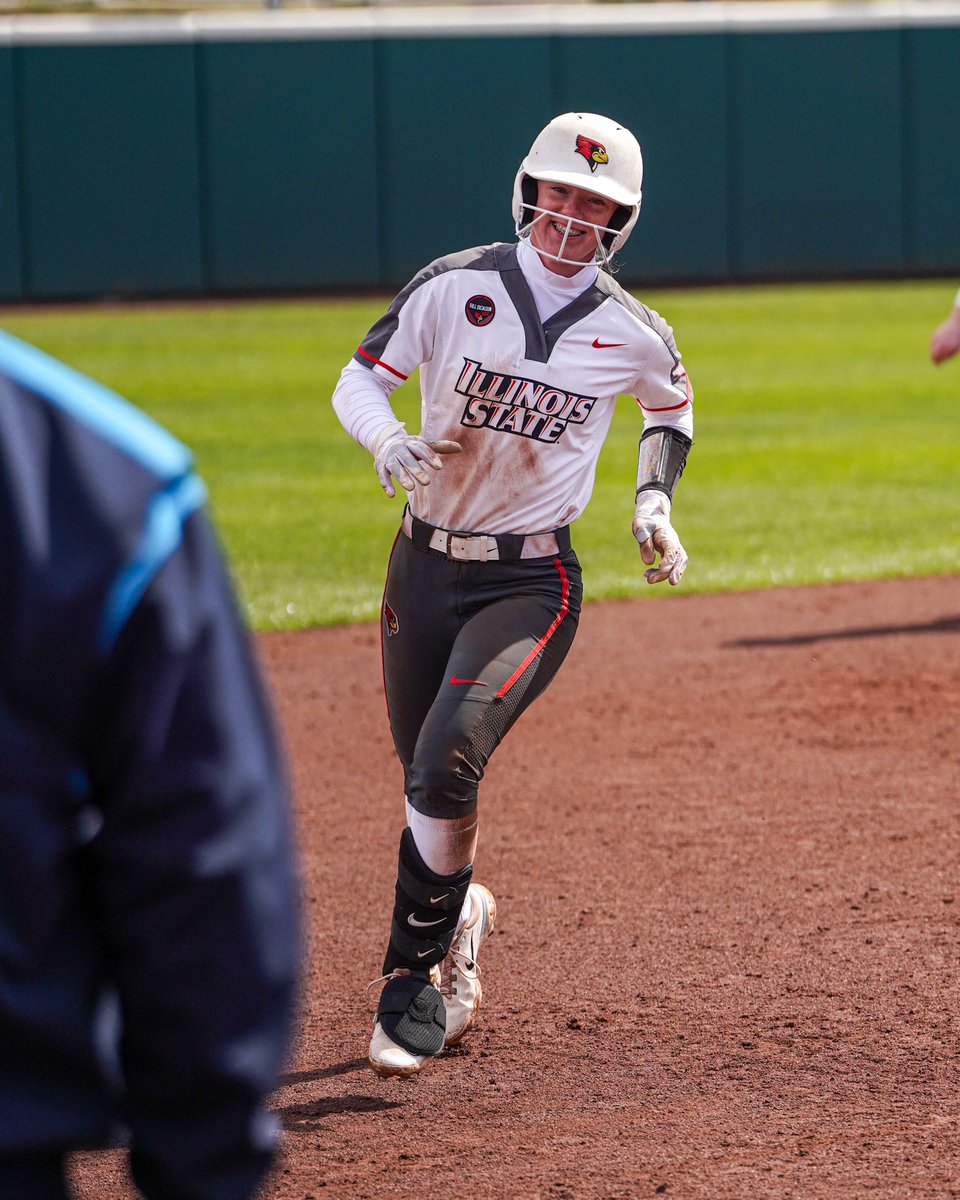 Illinois State Softball tweet media
