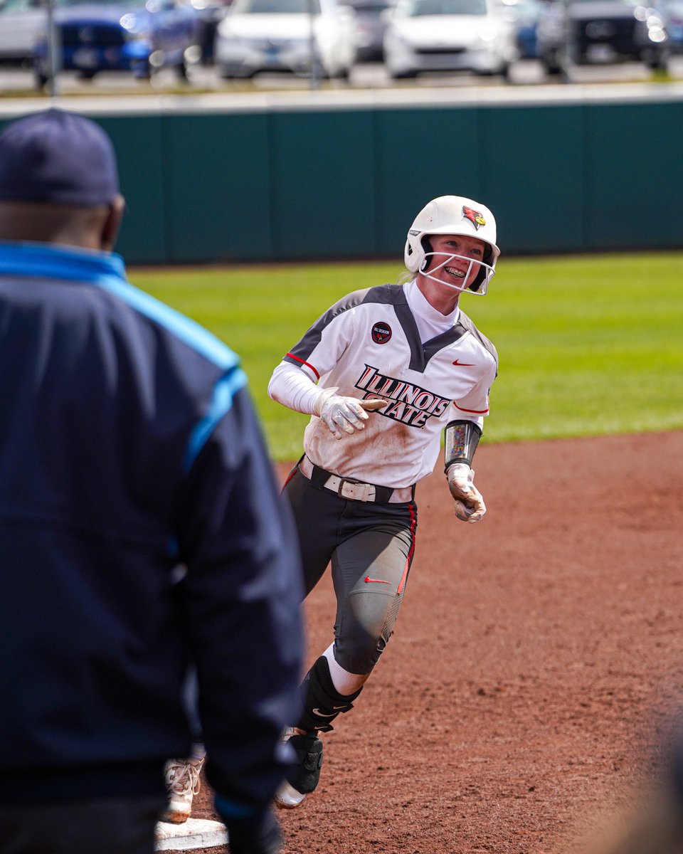 Illinois State Softball tweet media
