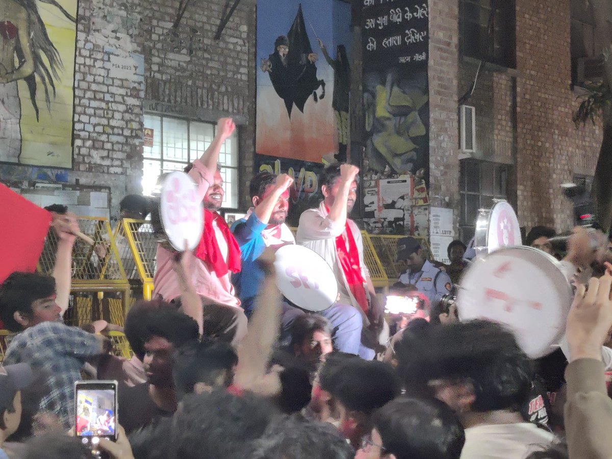 Kusum_Soojan's tweet photo. Congratulations to com @SathiDhananjay for winning the president and other elected members of JNUSU. 

Congrats to #UnitedLeftPanel and Students community of JNU. You won the most difficult battle in a very democratic process. 

We salute you JNU.

#JNUElection2024
#JNUSU_इलेक्शन https://t.co/xf3mLxa78u