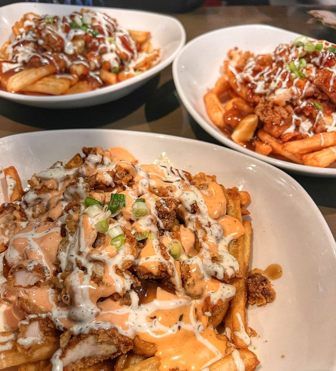 Is this too much poutine for one person? asking for a friend. 👀 Post a picture with #ShareMyStLouis for your chance to be featured on our page + win a $25 St. Louis gift card. 📸 = 💰 itschewsday just won a $25 gift card for posting this shot of our wings poutine. 🤩