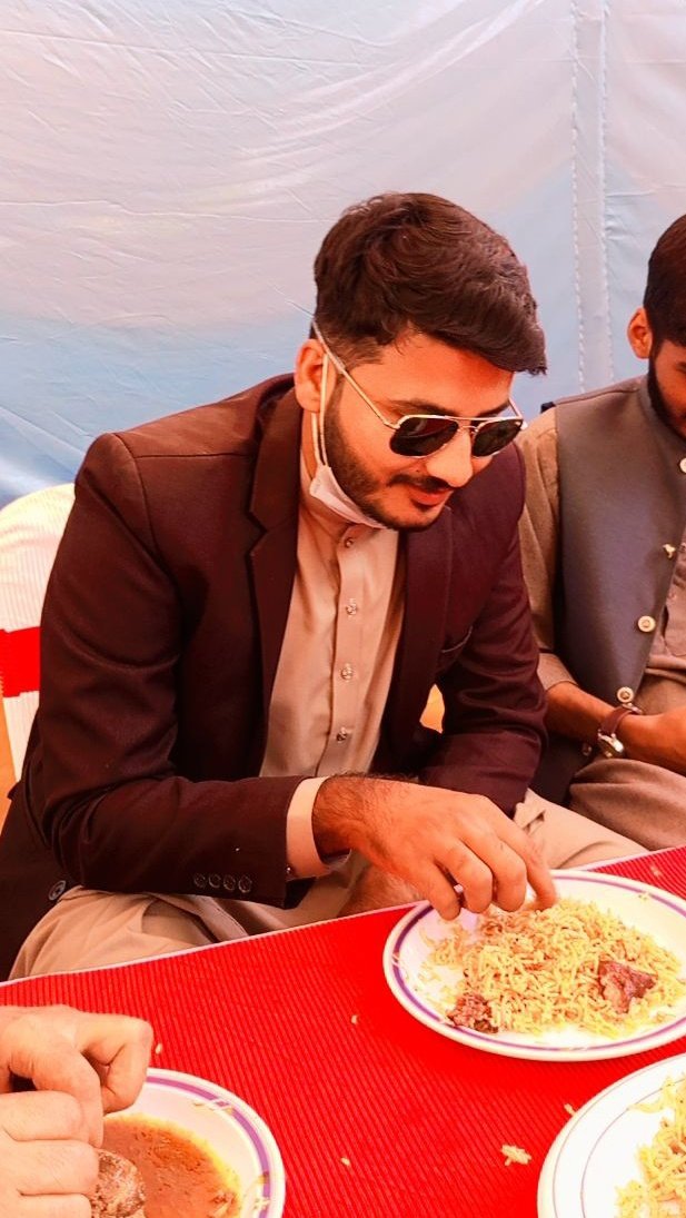 Auron k walima kha rahy....

Pta ni apna kb khayen gy 

🥱🥱🥱🥱😭😭😂😂😂