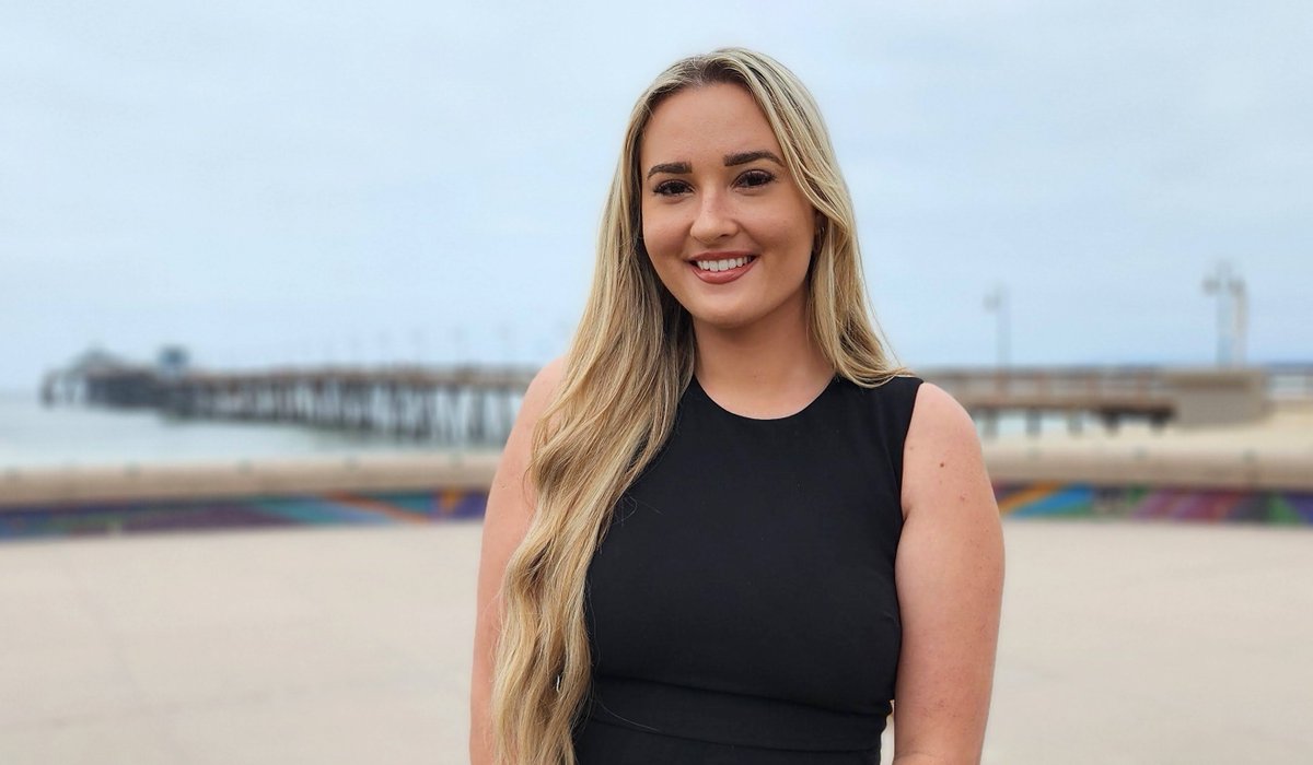🎂 Happy Birthday to our Press Secretary, @HayleyMarting! Hayley’s expertise and vision drive the GOP message in California and help fuel SDYR. Her work, from Congress to @win_nxt, inspires a Republican-led future. Join us in celebrating Hayley’s passion and dedication! 🎉 #SDYR