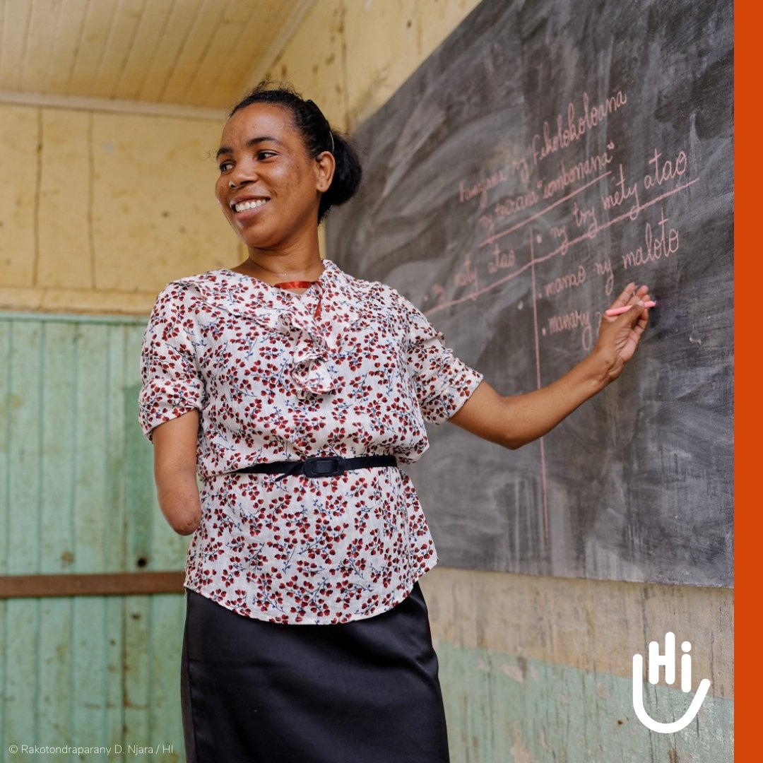 Meet Colette, an English teacher working for the inclusion of people with disabilities in #Madagascar! 👋 Outside of the classroom, she is also a member of a local collective for people with disabilities where HI provides training on #DisabilityRights and public speaking!