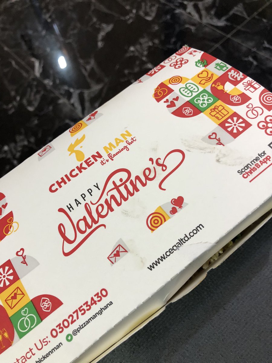 JClassy3's tweet photo. @pizzamanghana what is this. How can I spend 70 cedis on a meal and get this. Ah. Am very disappointed https://t.co/Y2BXIfH3ij