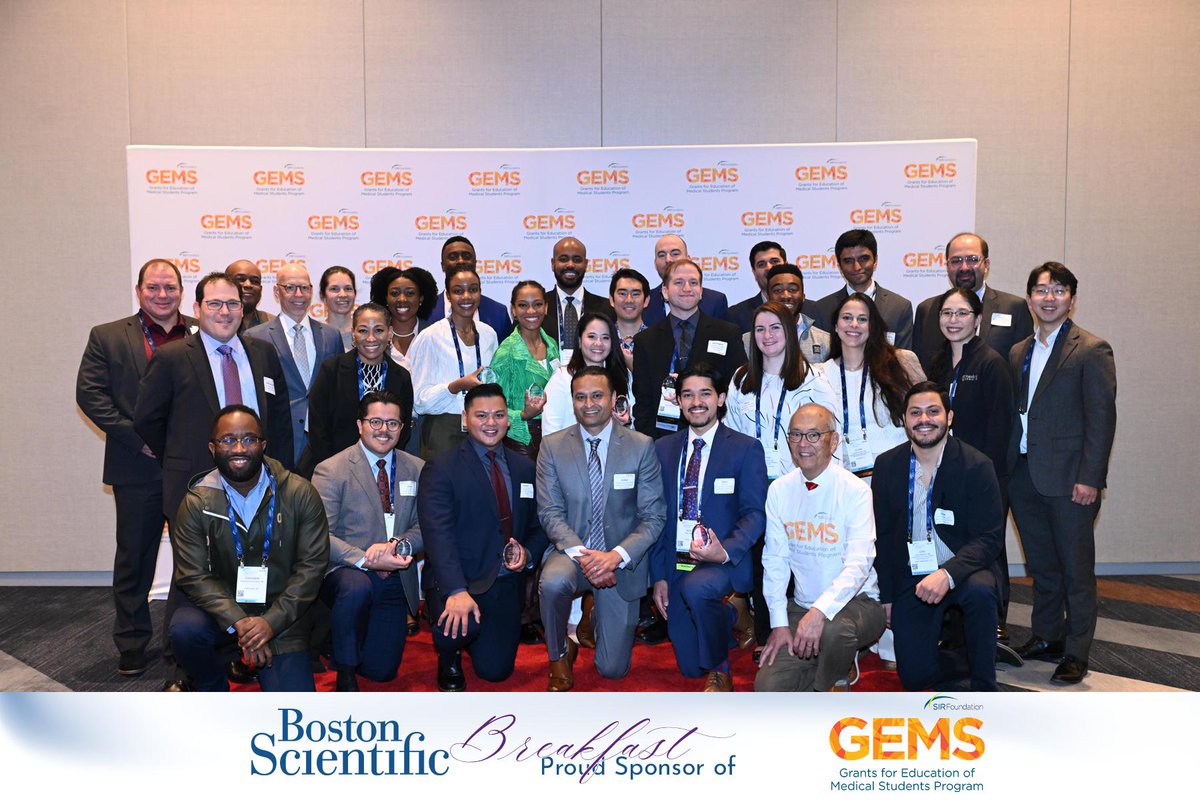 I am so excited to be attending my first SIR convention at #SIR24SLC and being able to meet all my amazing co-GEMS scholars and mentors!!! Now to see all the cool stuff IR has going and meeting new friends/future colleagues #IRad #futureradres