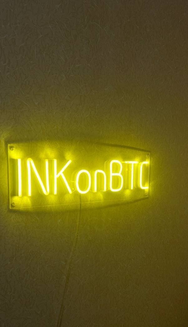 PipeeETH's tweet image. So, i created neon sign @inkonbtc and i drew Jotaro Kujo, and I made a video about it, and I hope you enjoy it.

@zetman_eth @StevenComicMan @BrunnoEth @TalkingDoggo @JoeyDodd5 @DanteX0X0X 

#getINKed