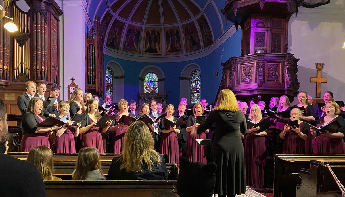 The Mornington Singers and conductor Orla Flanigan giving it their all at The Pepper Canister Church last evening. Exciting premiers by @AilisNiRiain @RigakiE @Rhonaclarke11 also beautiful medieval pieces. Thanks to all. @mornington_sing