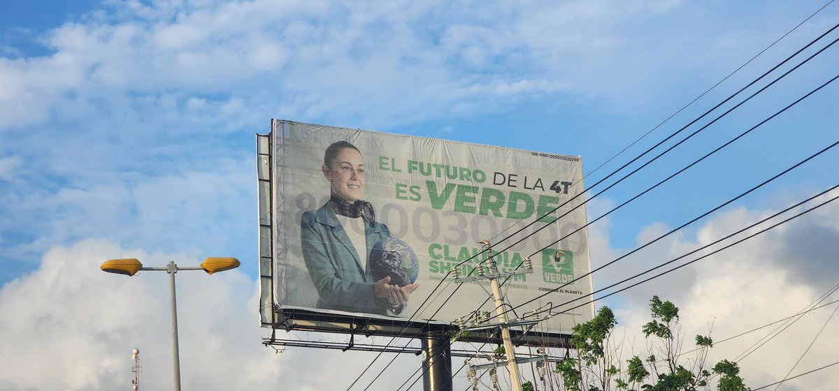 murcano's tweet photo. @RicardoBSalinas Y la muy cínica @Claudiashein promoviendo su candidatura haciéndose pasar por la Madre Tierra en la Riviera Maya. https://t.co/yKQe61AQ5J
