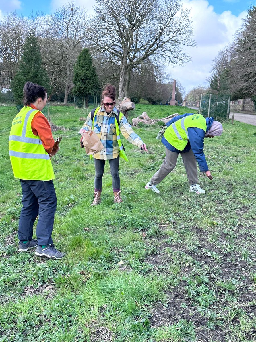 Weeding ✅ mulching ✅ wild garlic planting 🌱 and wildflower sowing 🌱 not to mention litter picking as part of the #GBSpringClean to #KeepLiverpoolTidy 😮‍💨 and a gorgeous sunny day ☀️ thanks all, see you in 2 weeks 👋