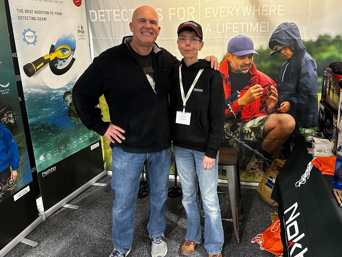 Digging_Canuck's tweet image. I met The Bradford Beeper at the Toronto Sportsmen's Show

#nokta #radioworld #torontosportsmensshow #metaldetecting #metaldetector