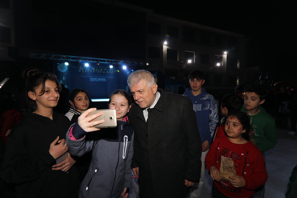 RahmiSengul54's tweet photo. 📍 Küpçüler Mahallesi

Kıymetli çocuklarımız ileyiz…

Ramazan ayı süresince devam edecek olan programlarımıza tüm çocuklarımızı ve hemşerilerimizi bekliyoruz. https://t.co/aEIesvn4WW