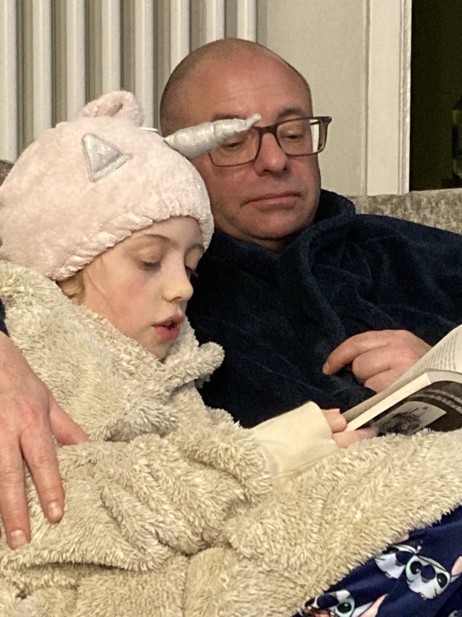 Reading to Daddy @penguinclass5 @DeltaNorbridge x