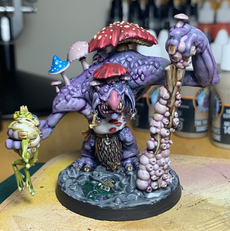 Rob Hebblethwaite 🖌⚔️ (@voltorrwh) on Twitter photo Had some buddies by for a painting afternoon today. Took the opportunity to do a quick job on Mollog thanks to an awesome <a href="/Two_Thin_Coats/">Duncan Rhodes</a> guide from years back 👌
#WarhammerCommunity #WHU Had some buddies by for a painting afternoon today. Took the opportunity to do a quick job on Mollog thanks to an awesome <a href="/Two_Thin_Coats/">Duncan Rhodes</a> guide from years back 👌
#WarhammerCommunity #WHU