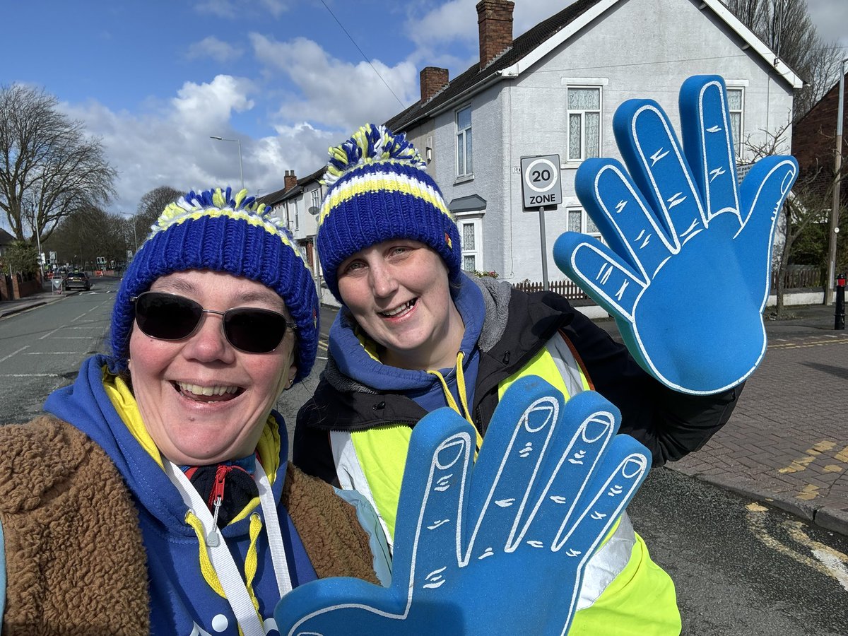 snabless's tweet photo. A week of all weather for my #NHS1000miles with torrential rain, hail & sleet for our beginners group 5k graduation parkrun & beautiful day to volunteer @RunThroughUK #Wolves10k today, fab to see spring whilst out with the dog too 14km run, 15km walked https://t.co/WJVNBisbbE