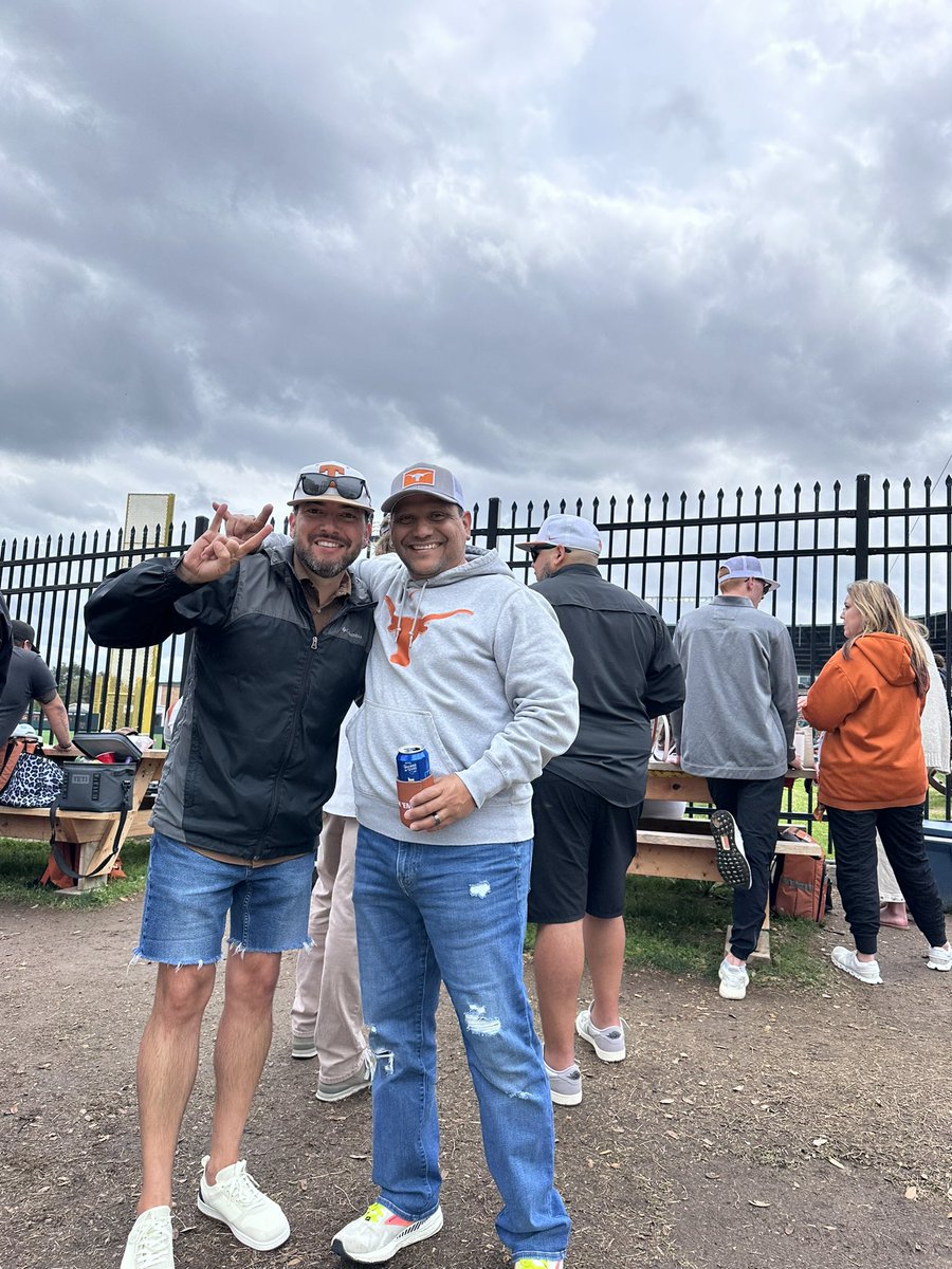 Varotx's tweet photo. Spent time in the Yeti Yard today watching @TexasBaseball and got to see @OccupyLF! 
#HookEm https://t.co/5bTtLTTi0S
