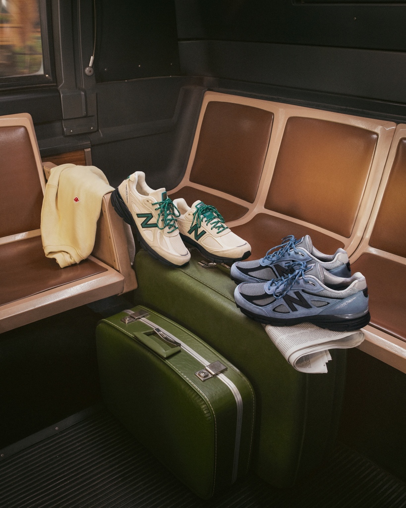 TheSocialStatus's tweet photo. Discover the New Balance Made in USA 990v4 in "Macadamia Nut" and "Arctic Grey," a blend of soft, yet bold hues.⁠
⁠
Available 3.28 online &amp; in-store in Atlanta, Houston, and East Liberty Pittsburgh during regular business hours.⁠

Enter the draw now: https://t.co/kFefnsCrwQ https://t.co/XTMPYOtSKG