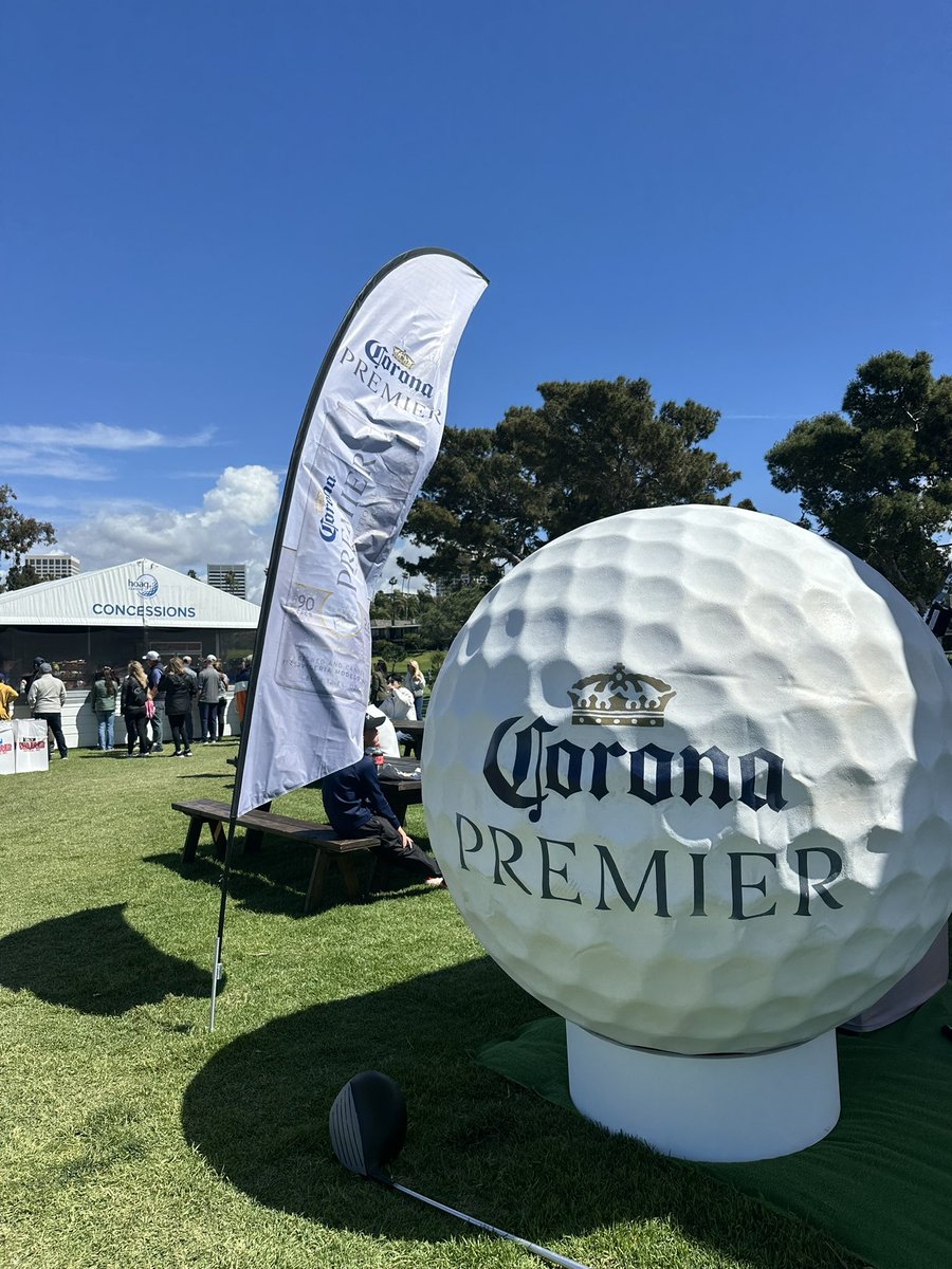 Sunday Funday with our friends @CoronaUSA #HoagClassic🍻