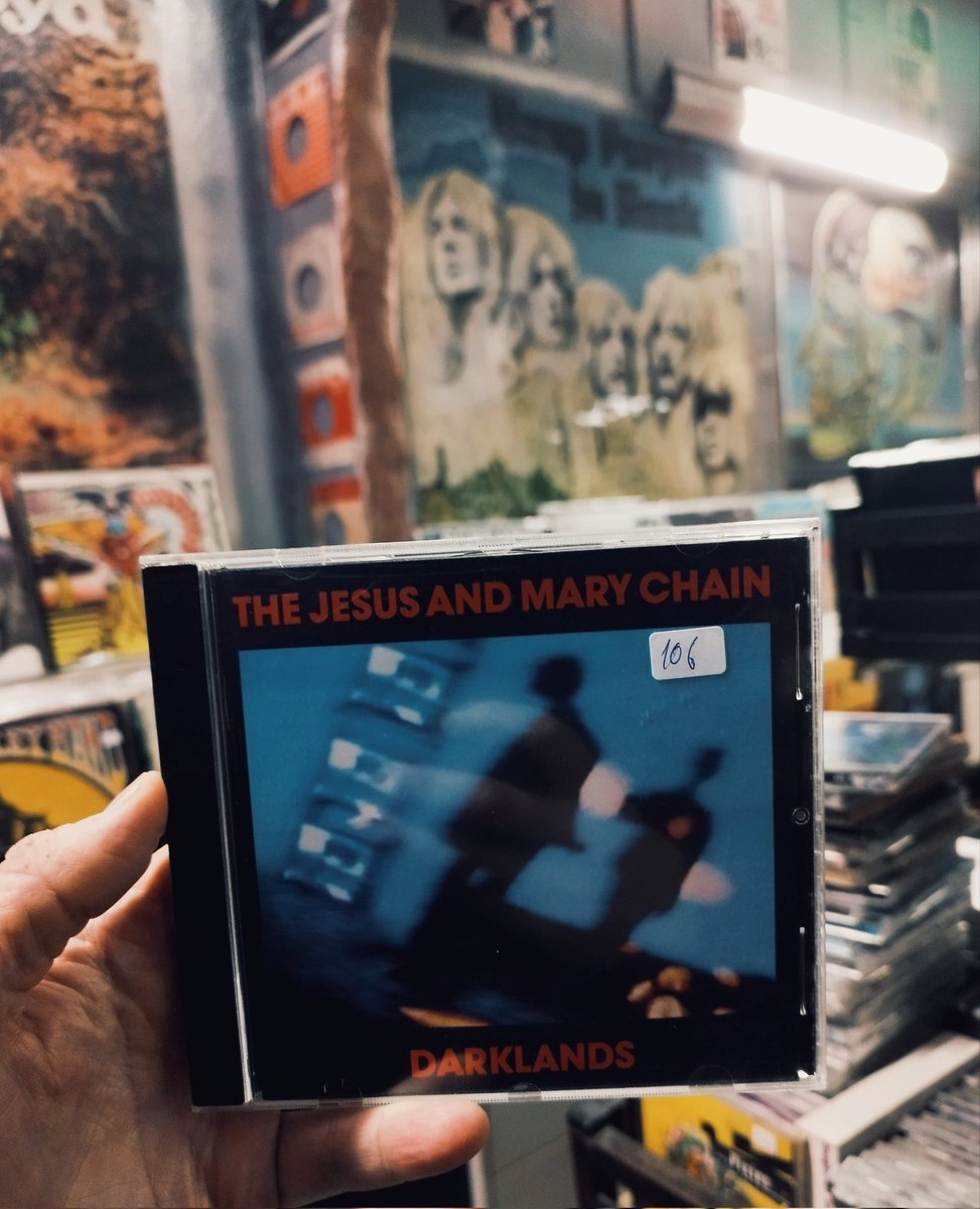 New Gem! 💿🎶🖤
The Jesus and Mary Chain
Darklands
#NewRecord #RecordShopping #NewEntry #80s #ClassicAlbums