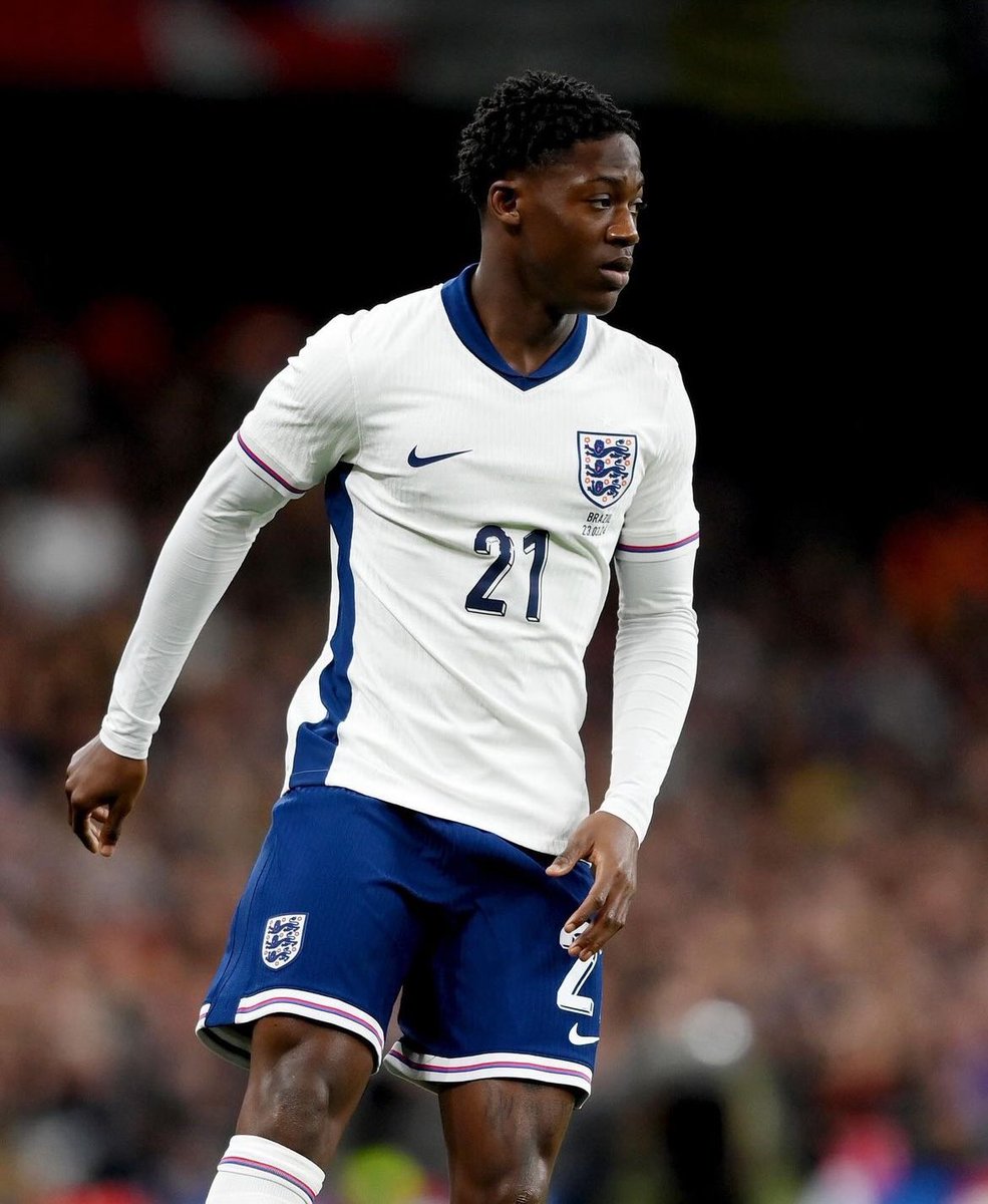 Kobbie Mainoo looked composed yesterday coming on against Brazil. Could Mainoo and Rice be our double pivot at the euros? 

Opinions on the 18yr old? 

#ENGBRA #MUFC