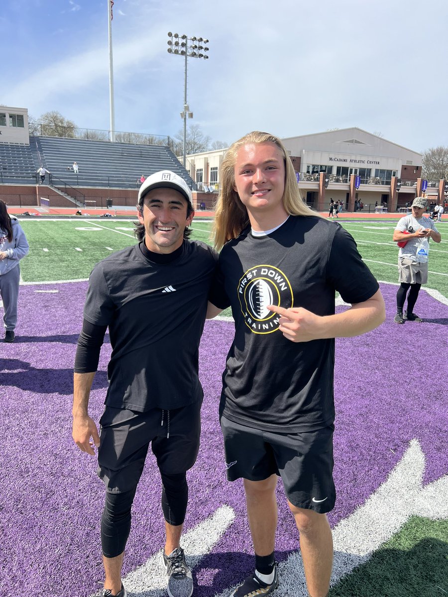 willc_81's tweet image. Had a great time learning at First Down Training this weekend @CarawayGrant