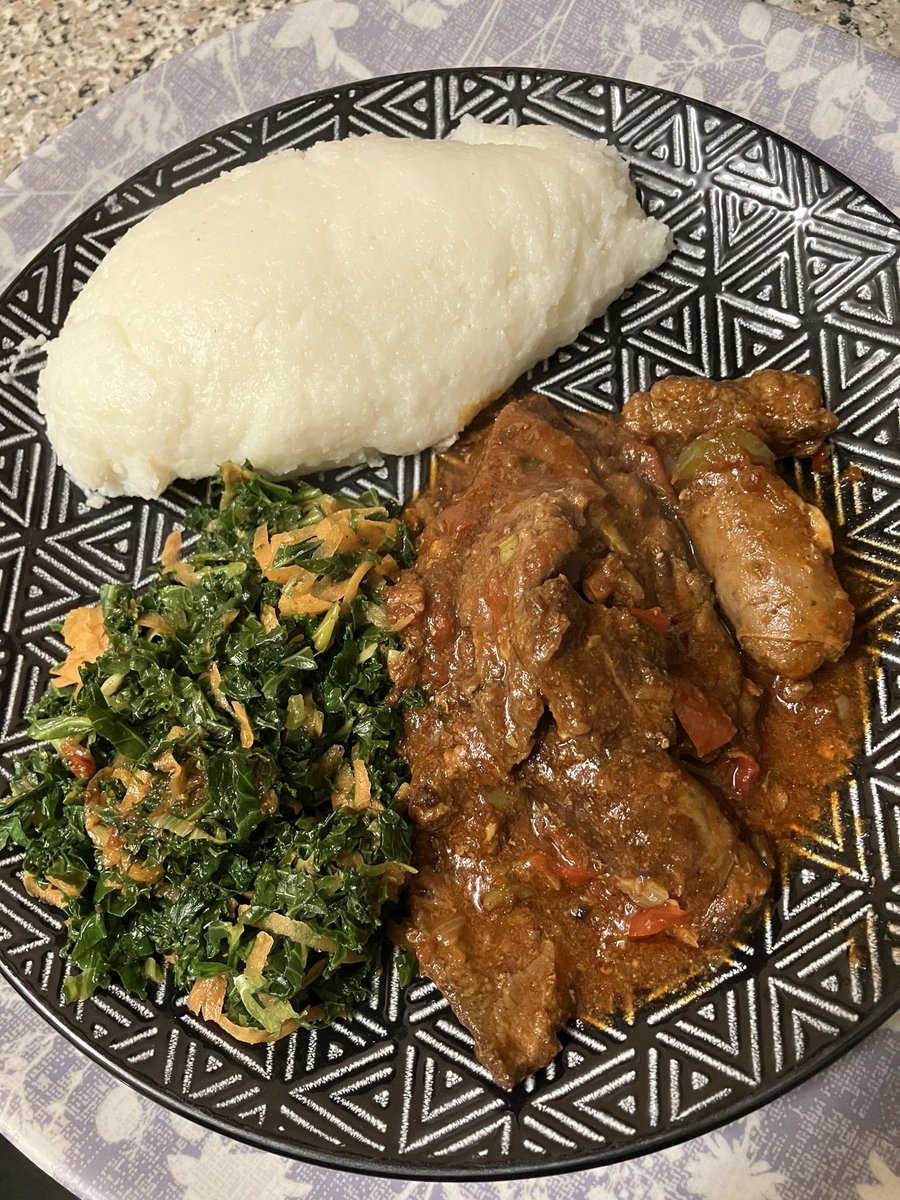 Having perfect wk end guys 🫶🏼, question to you… having traditional African dinner this evening….which  country from? Guess 😘