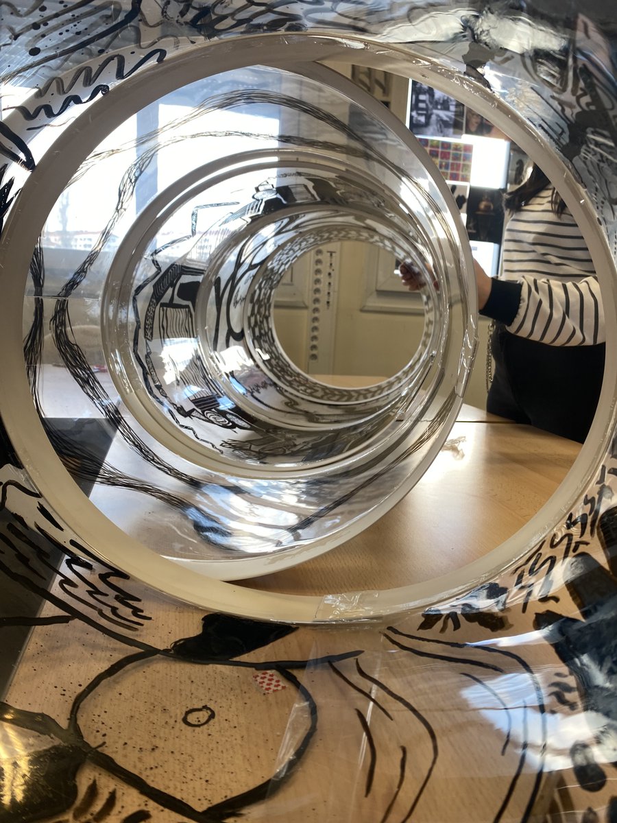 Le plasticien Vincent GENCO a collaboré avec les élèves de 4ème <a href="/ChaapMermozLyon/">CHAAP Collège Jean MERMOZ</a> pour créer des volumes qui seront habités, interactifs : des modules de réalité réelle sont en cours de fabrication. @EnsbaLyon <a href="/grandlyon/">Métropole de Lyon</a> <a href="/academielyon/">Académie de Lyon</a> #CHAAP
