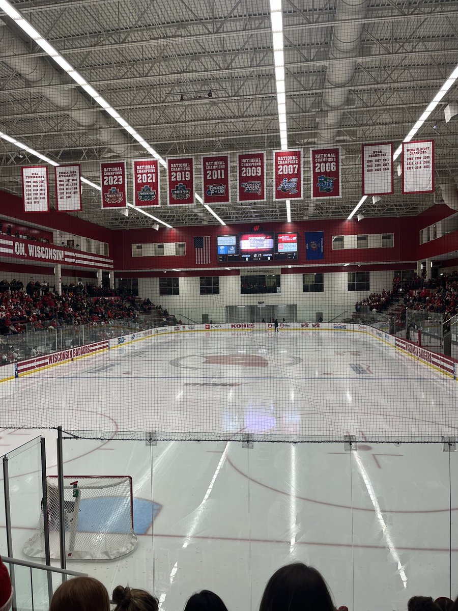 shooting_b1anks's tweet image. Bring that ‘chip home @BadgerWHockey !!! #runningoutofspace #fuckOSU