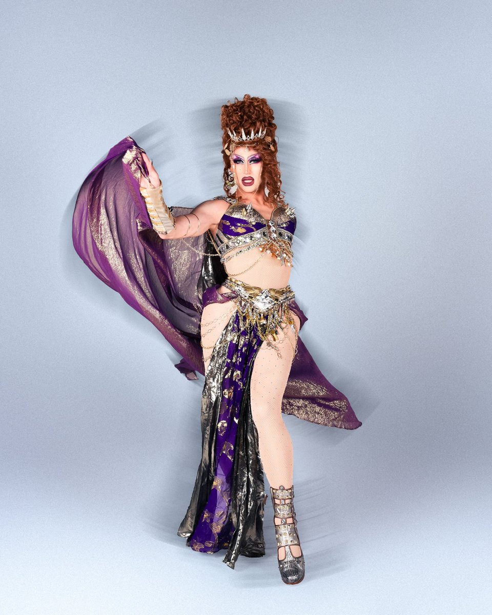 Babe wake up Amanda Tori Meating chains runway just dropped 😵‍💫🥵