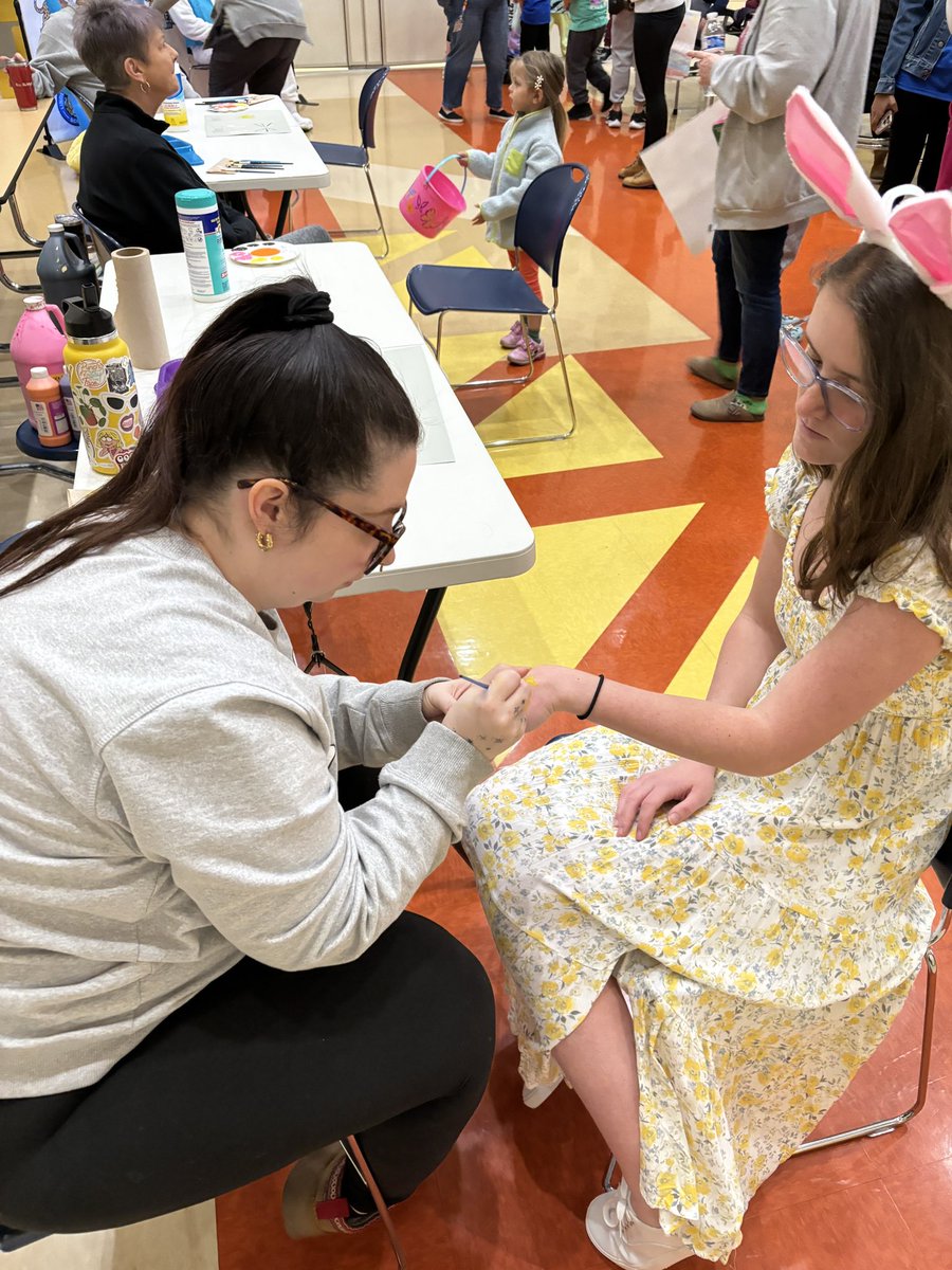 Miss Pellock ♡ tweet media