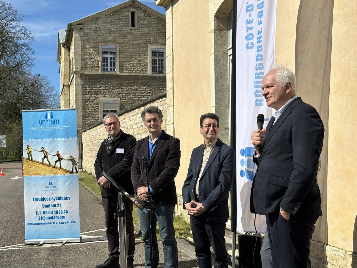AGuibelin's tweet photo. Inauguration des nvx locaux de l’#unafam au sein du @CHChartreuse. @CoipletJj a salué les bénévoles qui s’engagent pr donner toute leur place aux usagers. Le Puits de Moïse comme symbole de l’alliance de confiance nécessaire entre ts les acteurs pr mener au rétablissement https://t.co/l32cvY1I3O
