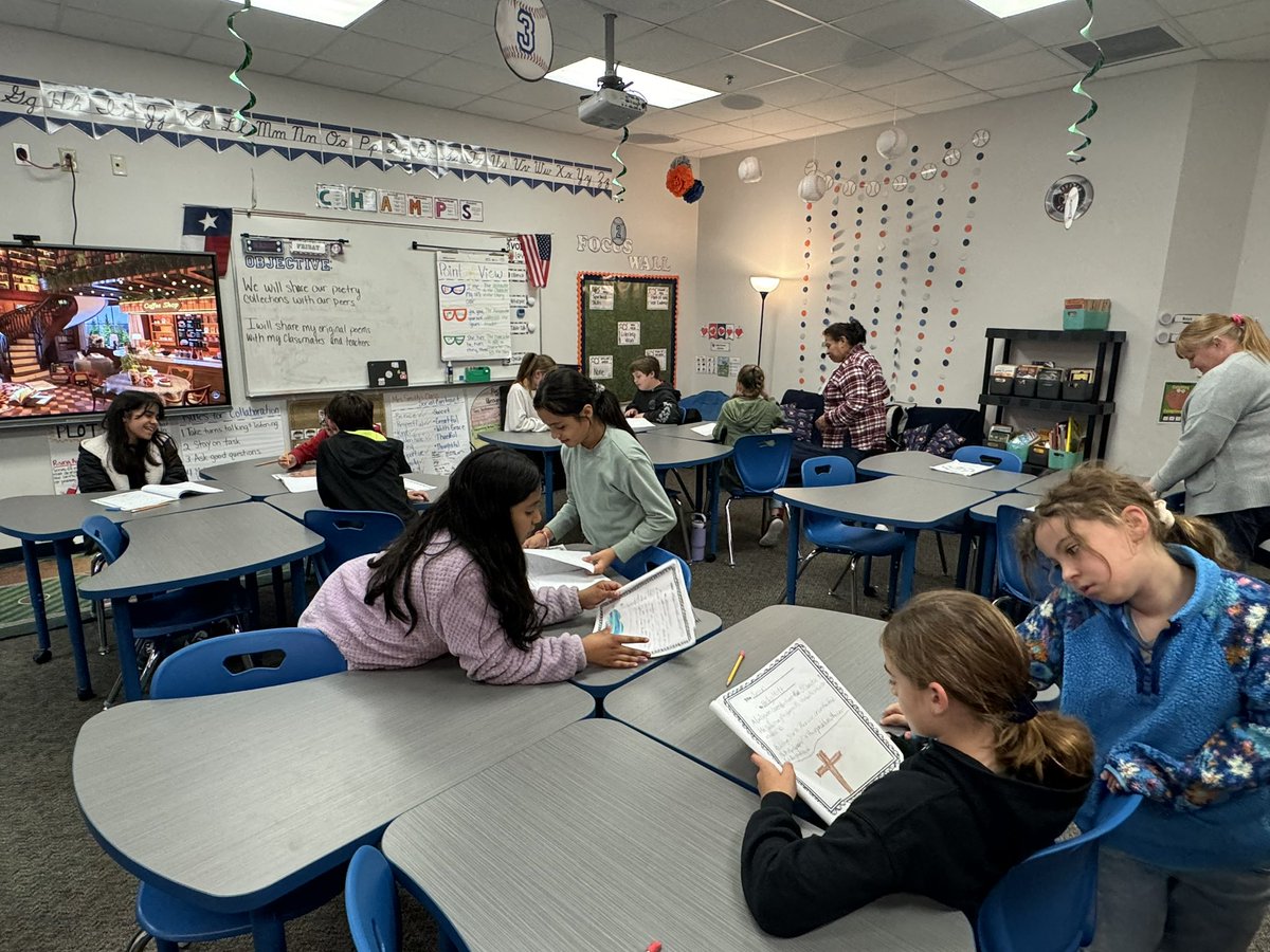 Elementary “Poetry Party” in Mrs. Smith’s Class!! Such a fun way to engage our 4th graders in writing their own poetry and sharing with others! #GrowingGREATNESS #EnjoyLearning
