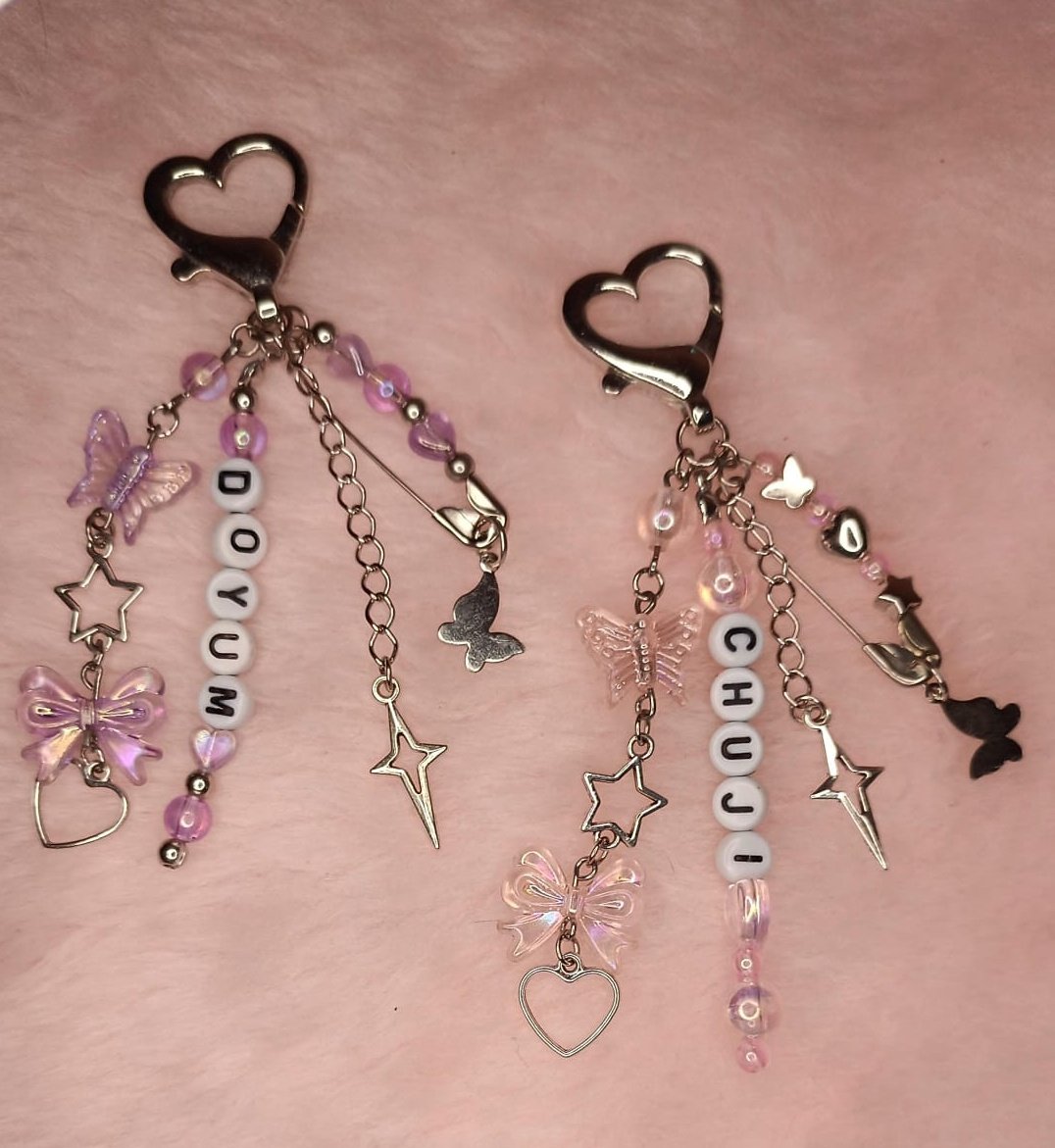 onetonine9's tweet image. Afinal, não mostrei como as camisetas foram embaladas certo?
Vou mostrar um pouco do processo pra vocês, todos os membros receberam chaveiros personalizados.
Faria tudo novamente! ❤️

#JUSTB #JUSTBeWithYou_in_SaoPaulo  #JustBeWithYou @JUSTB_Official @JUSTB_twt