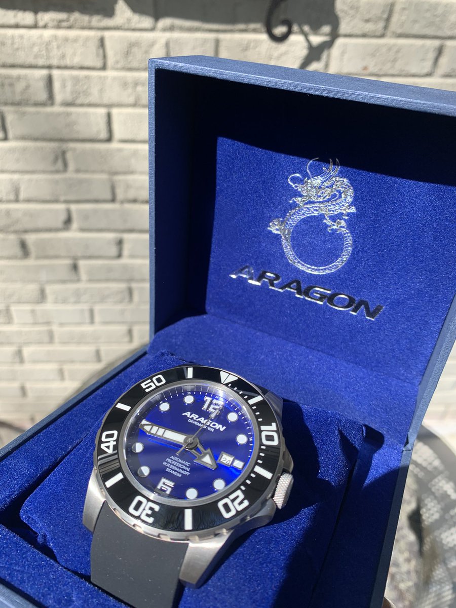 schatesyou's tweet photo. Stoked on my first automatic watch purchase. I’m sure I’ll add more to the collection over time. I dipped my toe into watches during lock down with many inexpensive  quartz watches. https://t.co/G3zH8WCMet