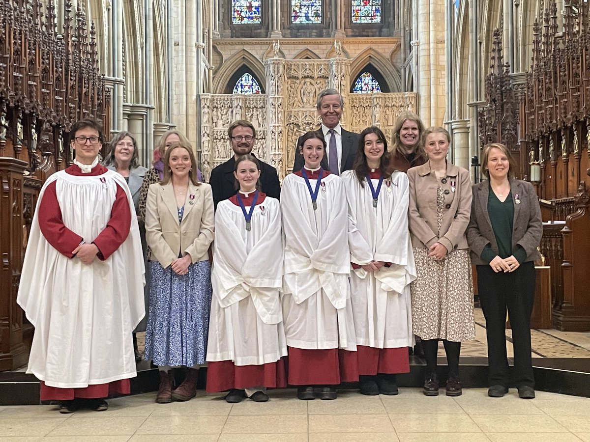 What a pleasure to be able to present Coronation Medals to those from @TruroCathChoir who sang in @wabbey on 6 May - an unforgettable day