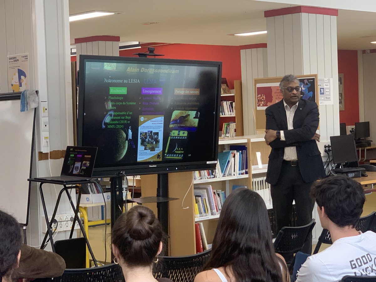 Alain Doressoundiram (@al_planeto) on Twitter photo Je suis intervenu cette semaine sur 2 jours au Lycée Français de Madrid <a href="/LFM_MADRID/">Lycée Français de Madrid</a> <a href="/AEFEinfo/">AEFE</a> : au programme, conférence auprÚs des CM1, 4e, 1Úre ES, Terminale spécialité et surtout 10 classes de CM2 (300 élÚves) dans le somptueux théùtre du lycée.
<a href="/Obs_Paris/">Observatoire de Paris | PSL</a> Je suis intervenu cette semaine sur 2 jours au Lycée Français de Madrid <a href="/LFM_MADRID/">Lycée Français de Madrid</a> <a href="/AEFEinfo/">AEFE</a> : au programme, conférence auprÚs des CM1, 4e, 1Úre ES, Terminale spécialité et surtout 10 classes de CM2 (300 élÚves) dans le somptueux théùtre du lycée.
<a href="/Obs_Paris/">Observatoire de Paris | PSL</a>