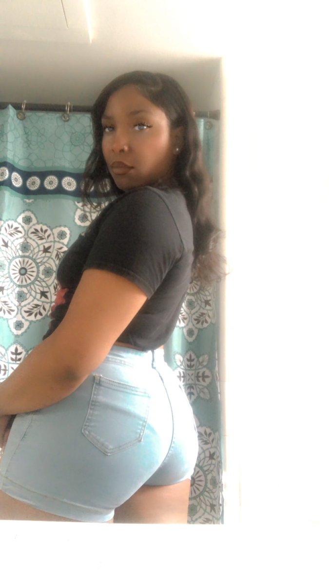 SageSheisty's tweet photo. On Sunday’s we head to the Southside 💋 #slabsunday https://t.co/TNBUVQeWAw