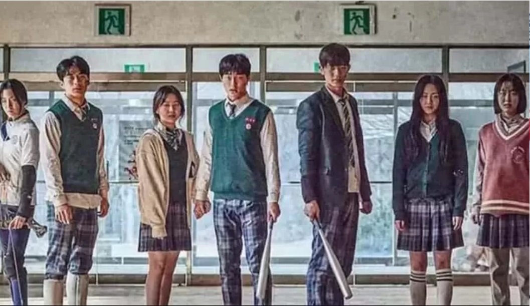 KoreYasam's tweet photo. 📺Güney Kore Dizileri ve Zombili dizi Severlere🔊

All of us are dead dizisinin profili, oyuncuları ve değerlendirmesi.

Diziyi izlemeden önce yazımızı mutlaka okumalısınız

Link: https://t.co/igdez5fTpD

#kimmilyonerolmakister #Allofusaredead #koreanTVSeries https://t.co/0et4vWYsjd