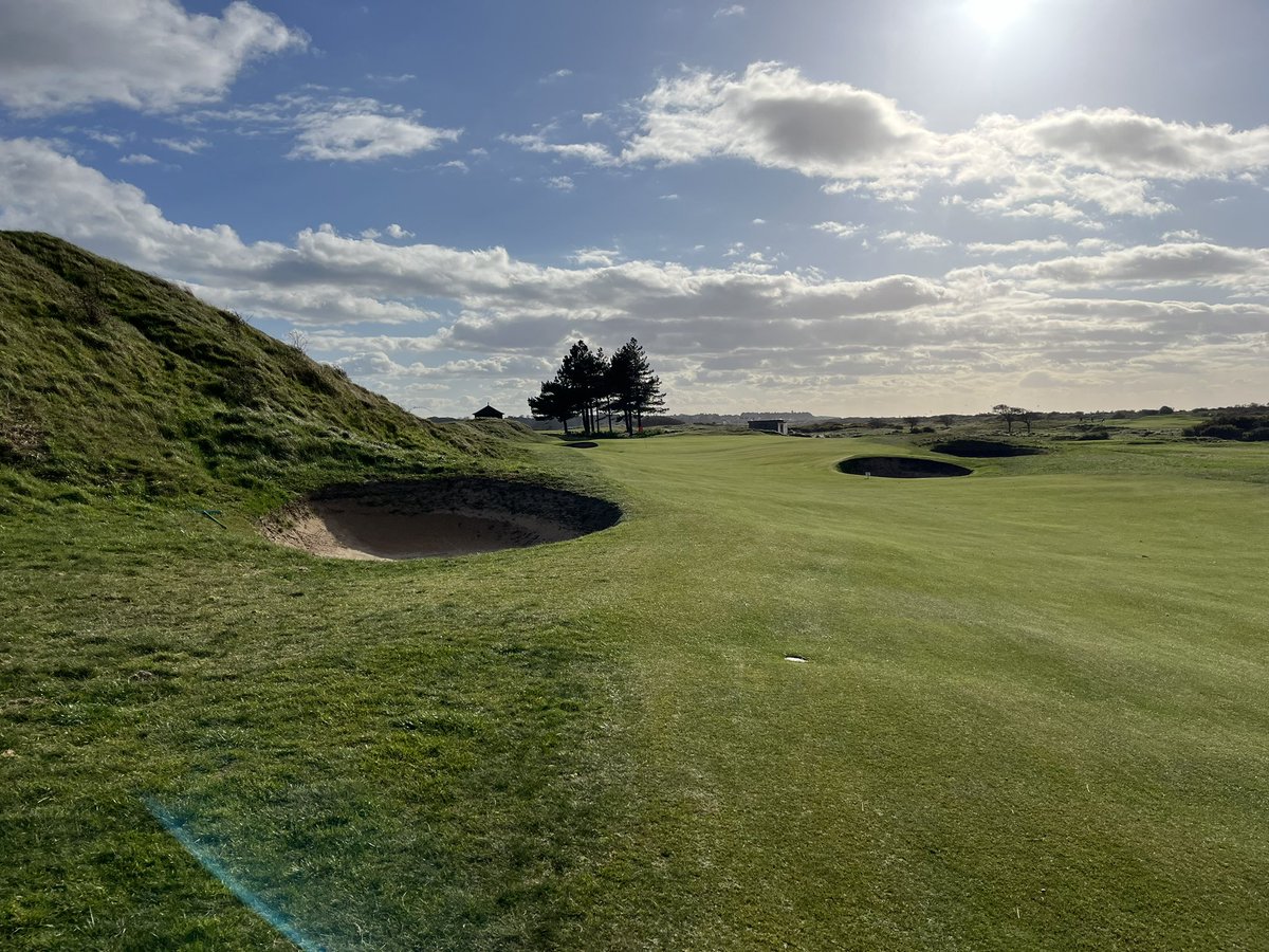 cricketersgolf's tweet photo. Another terrific weekend @Hunstanton_Golf. Such a special place. Our thanks to the members who were as always wonderful hosts. Full reports on early season matches to follow soon. https://t.co/SK0rR7n9mM