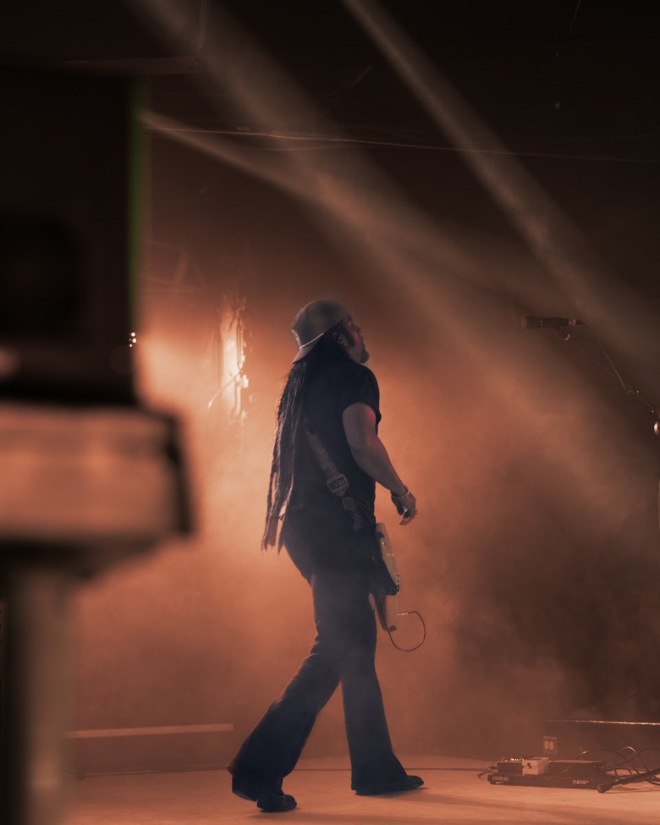 Them Dirty Roses tweet media