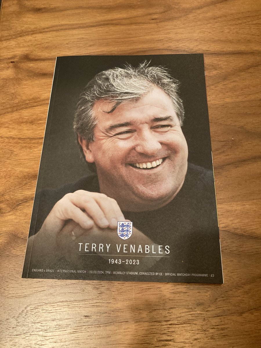 PhylaStyne's tweet image. This was a right touch remembering El Tel at Wembley last night, one of my favourite managers!