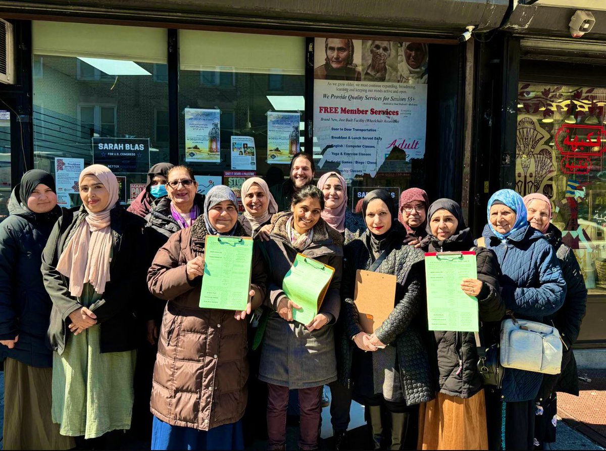 Bay Ridge is coming out strong for Widad Hassan and Mark Hanna @HannaDL64 for District Leaders! S/o to @UAWNYC! Muslim women we roll deep!