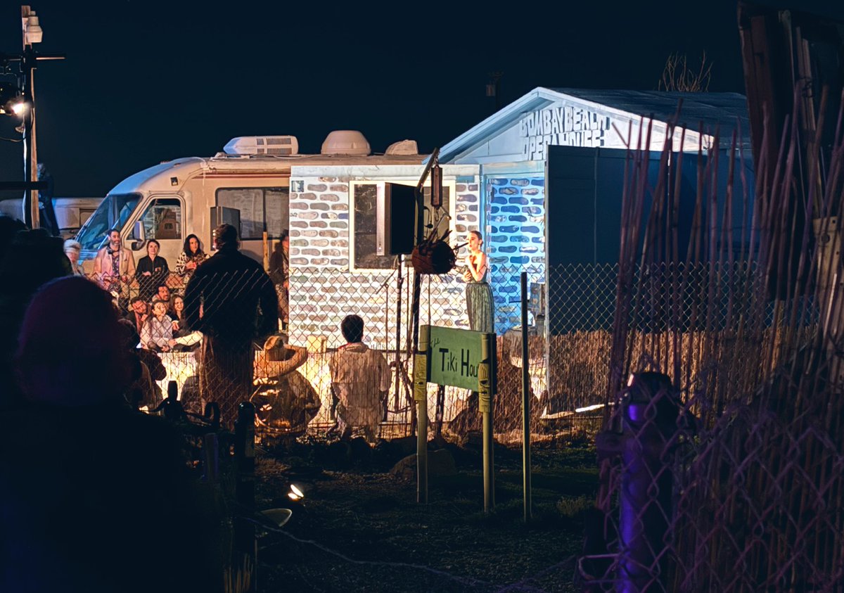 bwsaari's tweet image. up from the depths #BombayBeachBiennale