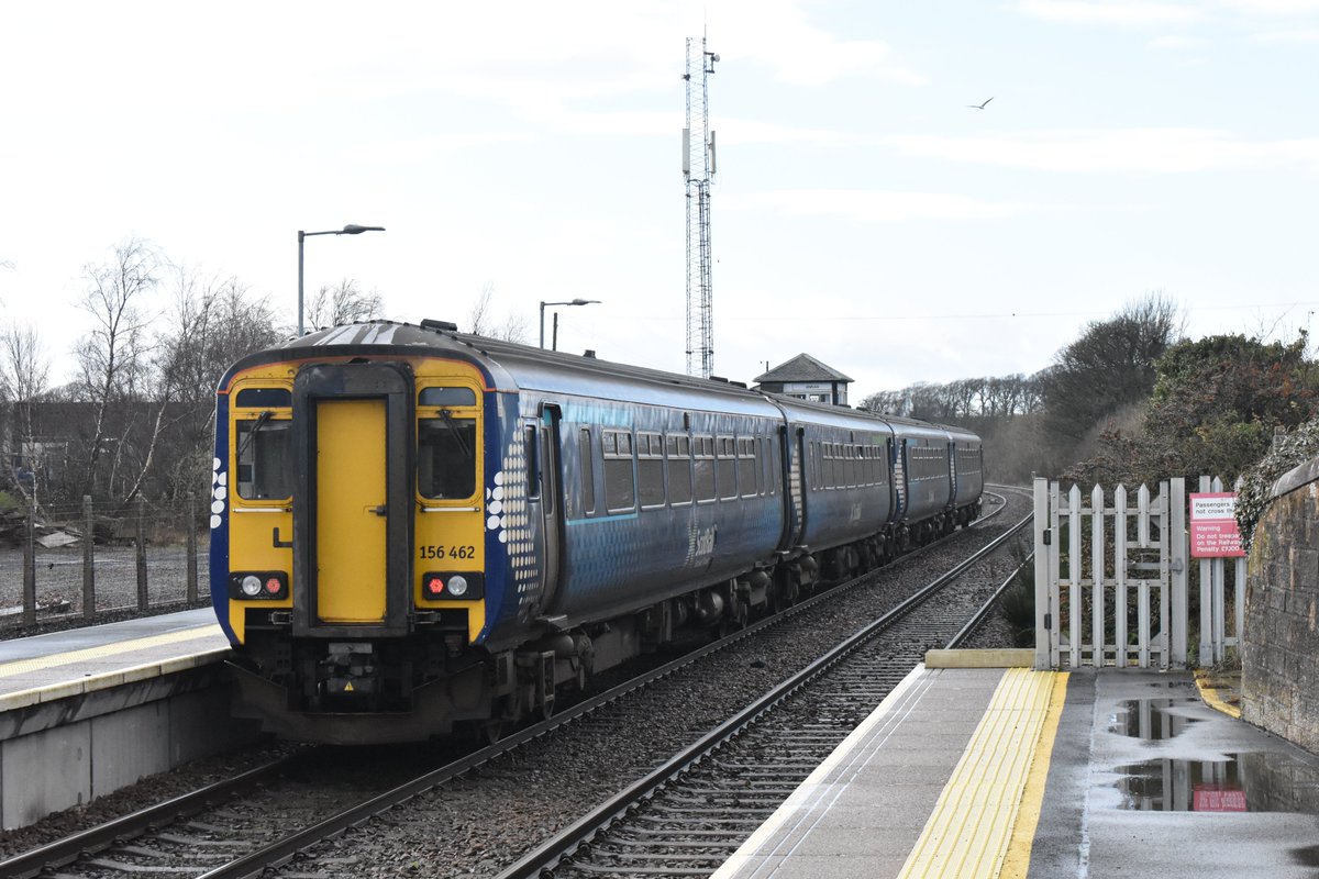 156514 and 156462 depart Annan. They're about to pass its Glasgow & South Western Railway signal box and cross the viaduct over the River Annan, with the 1L56 @ScotRail Carlisle-Glasgow Central working.📸: ©️ Graeme Pickering