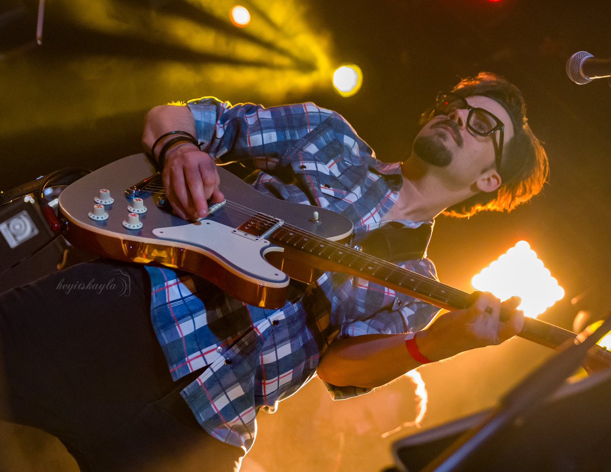 Billy Moran 

@Billy_Moran #SurprisePartyForTheIntrovert #DickJrAndTheVolunteers @TheWhiskyAGoGo