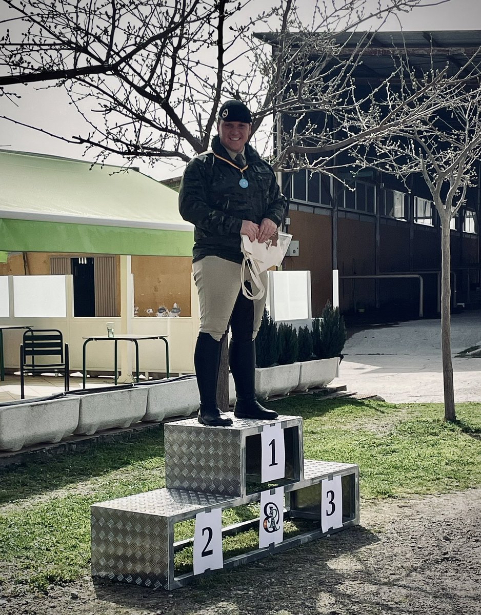 rodribazom's tweet photo. Desde junio del 2023 no pisábamos un pista de concurso, 8 meses después volvíamos a competir de cara al CTO MILITAR de septiembre en representación militar y del ASTURIAS 31 y tuvimos momentos muy bonitos durante la prueba, contento con la victoria 🥇 y la nota de 65,862% 🇪🇸🫡 https://t.co/DVtR6UDVoP