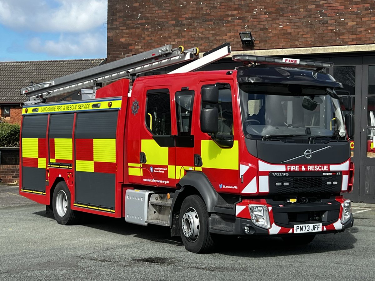 EasternFirePics tweet media