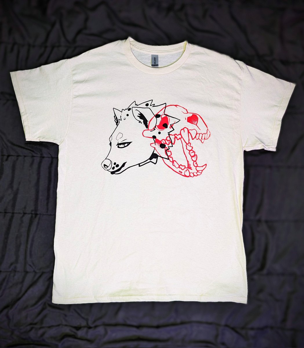 StreetRatArt's tweet photo. New items including some test prints are online from our remaining TFF stock! Jay sold out of a few stickers &amp; smaller sizes in some shirts.

Red prints are UV reactive.
Get your shirts or sweats now from these limited prints before they run out!
https://t.co/IVRLYB7fBo https://t.co/fMEJJBywXI