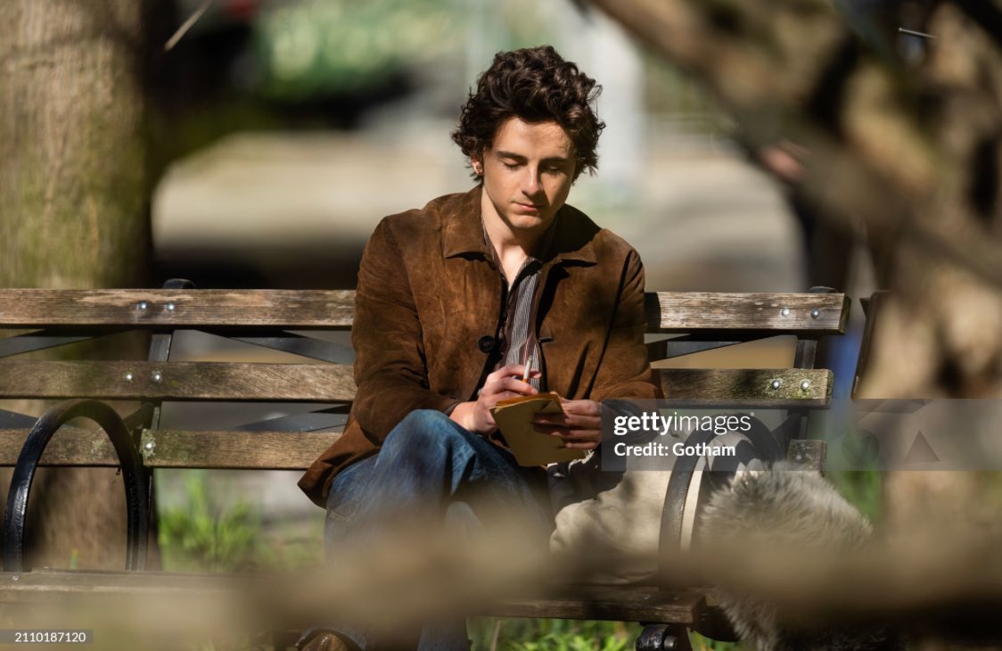 acufilmnews's tweet photo. Timothée Chalamet filming “A Complete Unknown” in NYC today! 

#acompleteunknown https://t.co/v5wUtIs86s