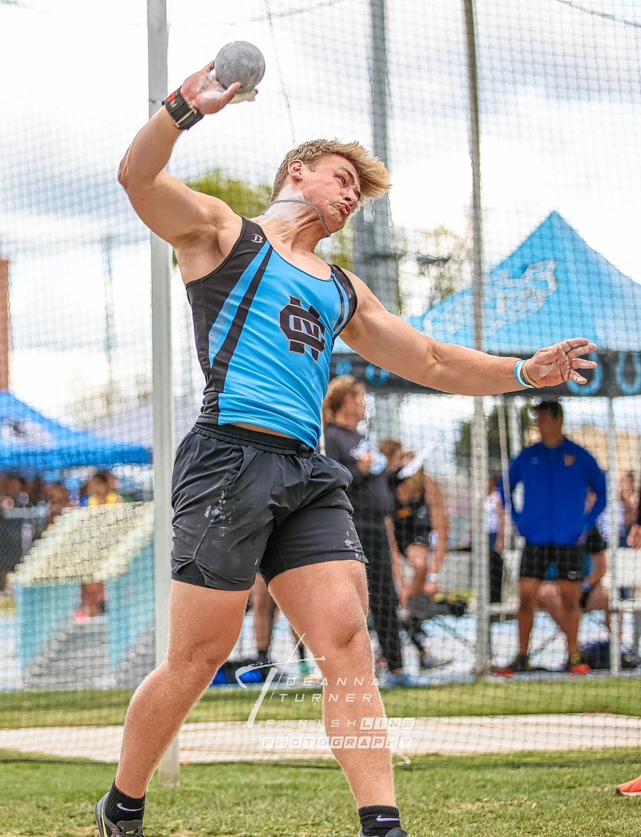 Another BIG throw (62-11.5) from @cntrack @McKayMadsen moving him to #1 in the state & #2 in the nation. @ThrowersUni 📸by @deanna_4029